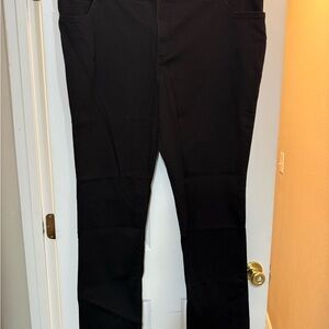 Lee Plus Straight Leg Pants in Black